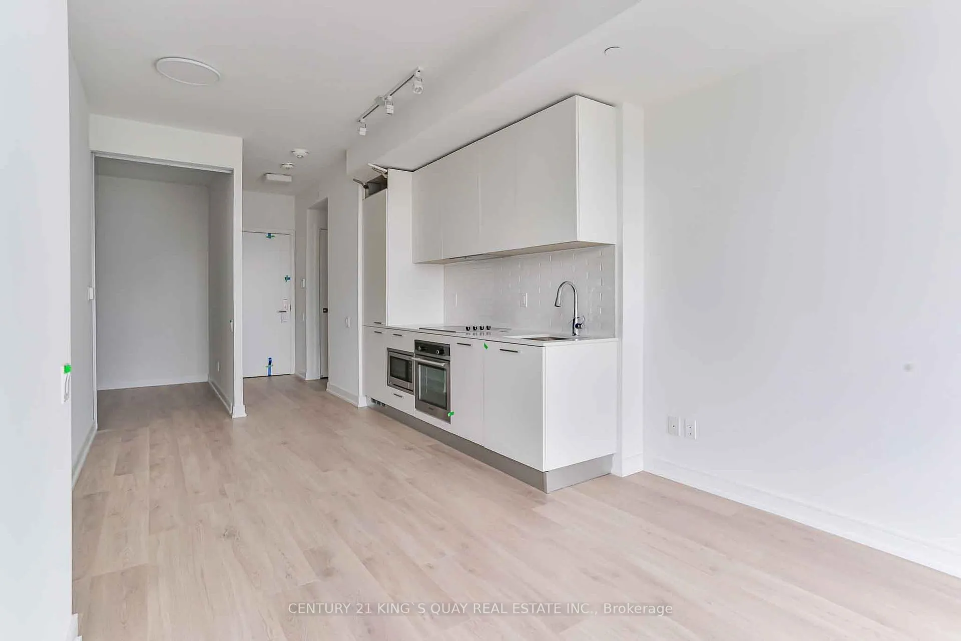 Photo 3 of Unit 2913, 3 Gloucester Street, Toronto, Church-Yonge Corridor — HOMEH