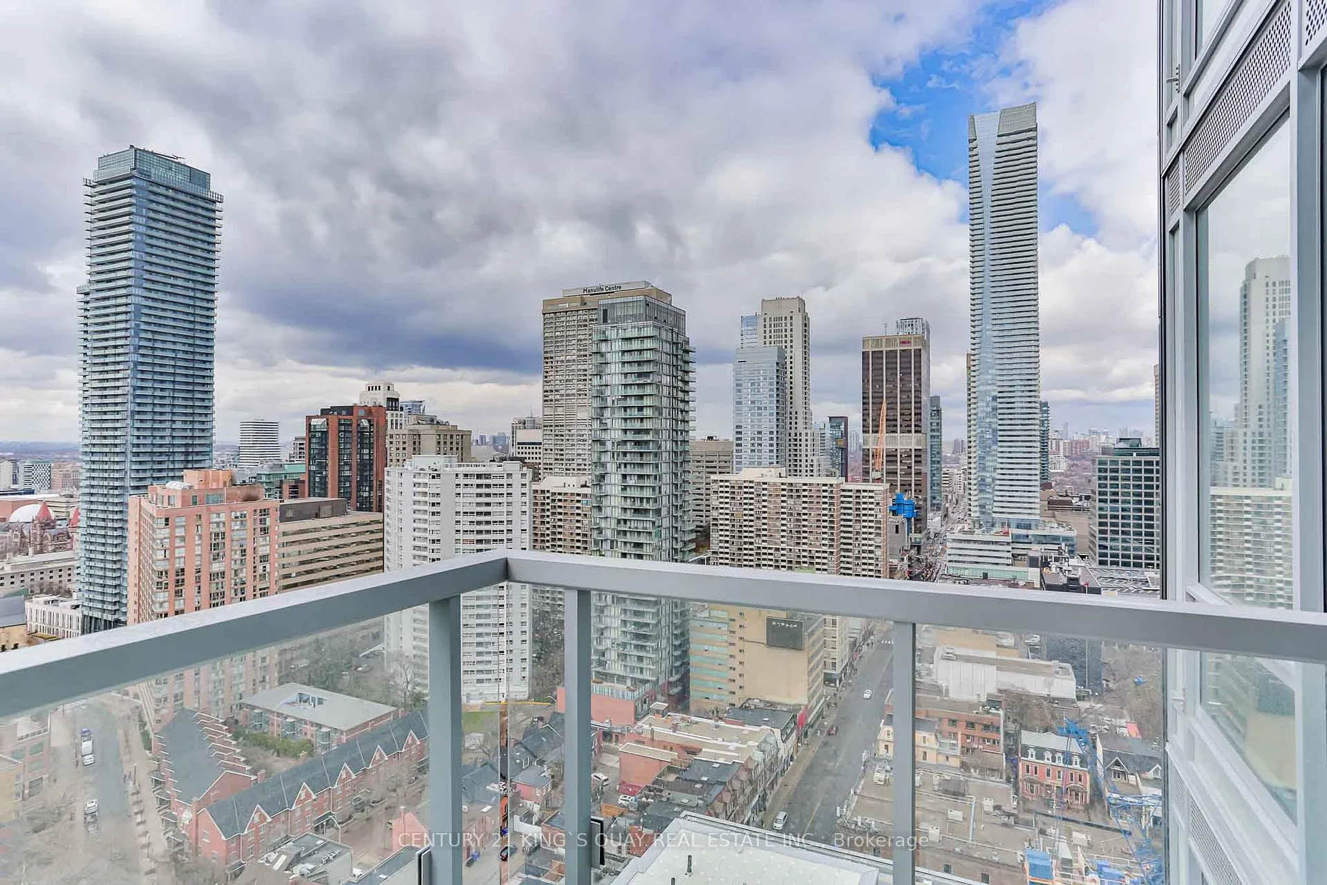 Photo 6 of Unit 2913, 3 Gloucester Street, Toronto, Church-Yonge Corridor — HOMEH