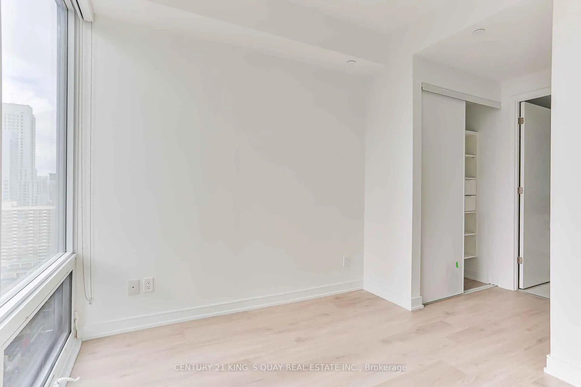 Photo 11 of Unit 2913, 3 Gloucester Street, Toronto, Church-Yonge Corridor — HOMEH