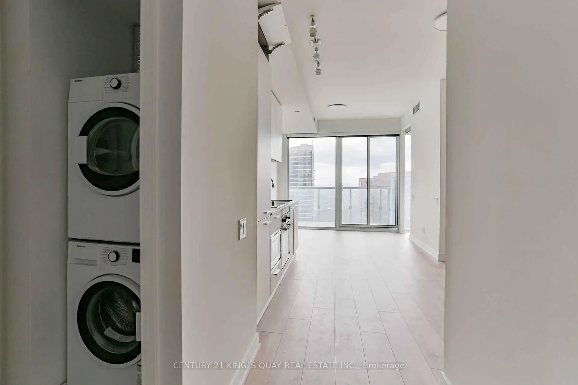 Photo 13 of Unit 2913, 3 Gloucester Street, Toronto, Church-Yonge Corridor — HOMEH