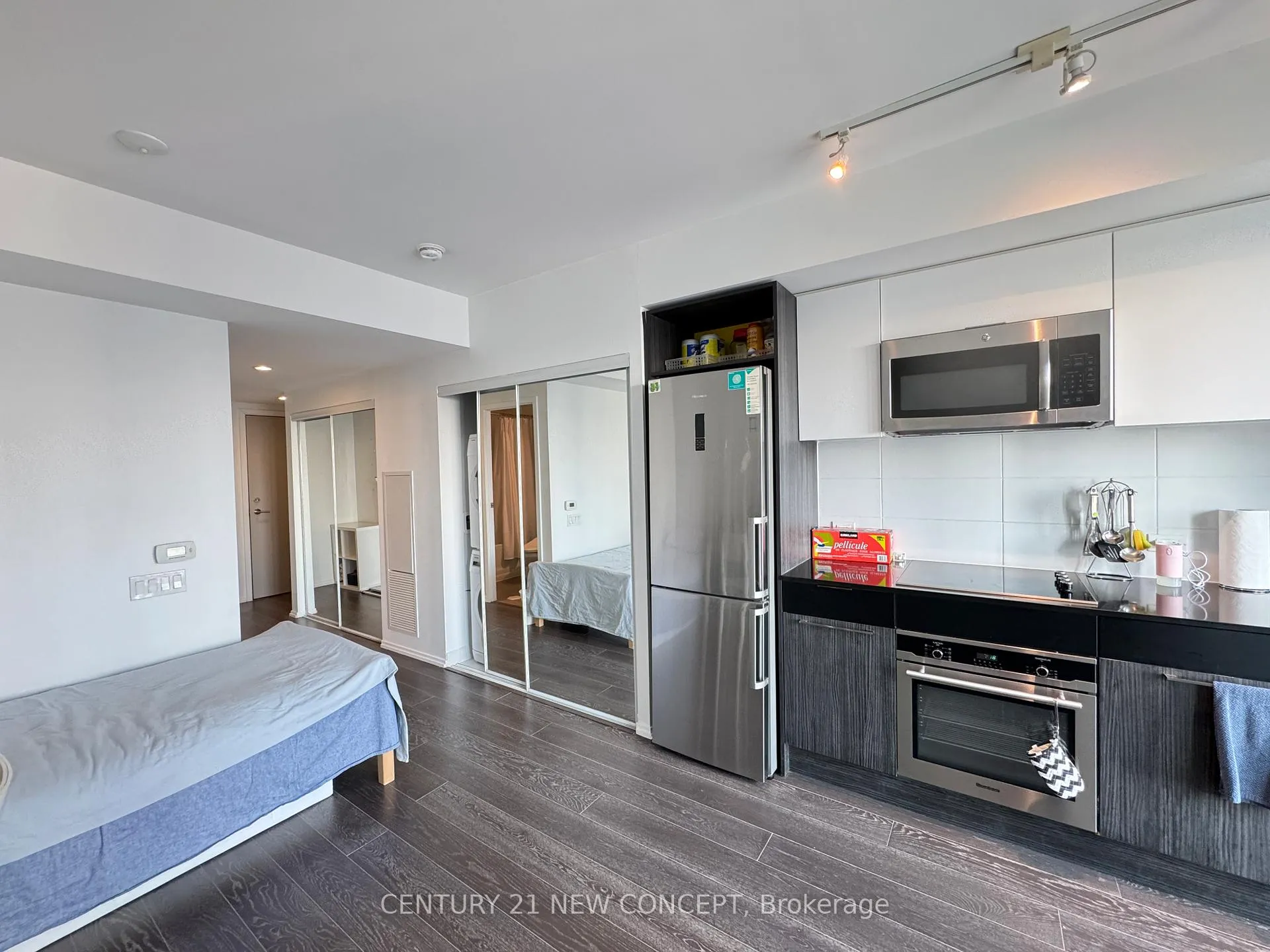 Photo 5 of Unit 1911, 68 Shuter Street, Toronto, Church-Yonge Corridor — HOMEH