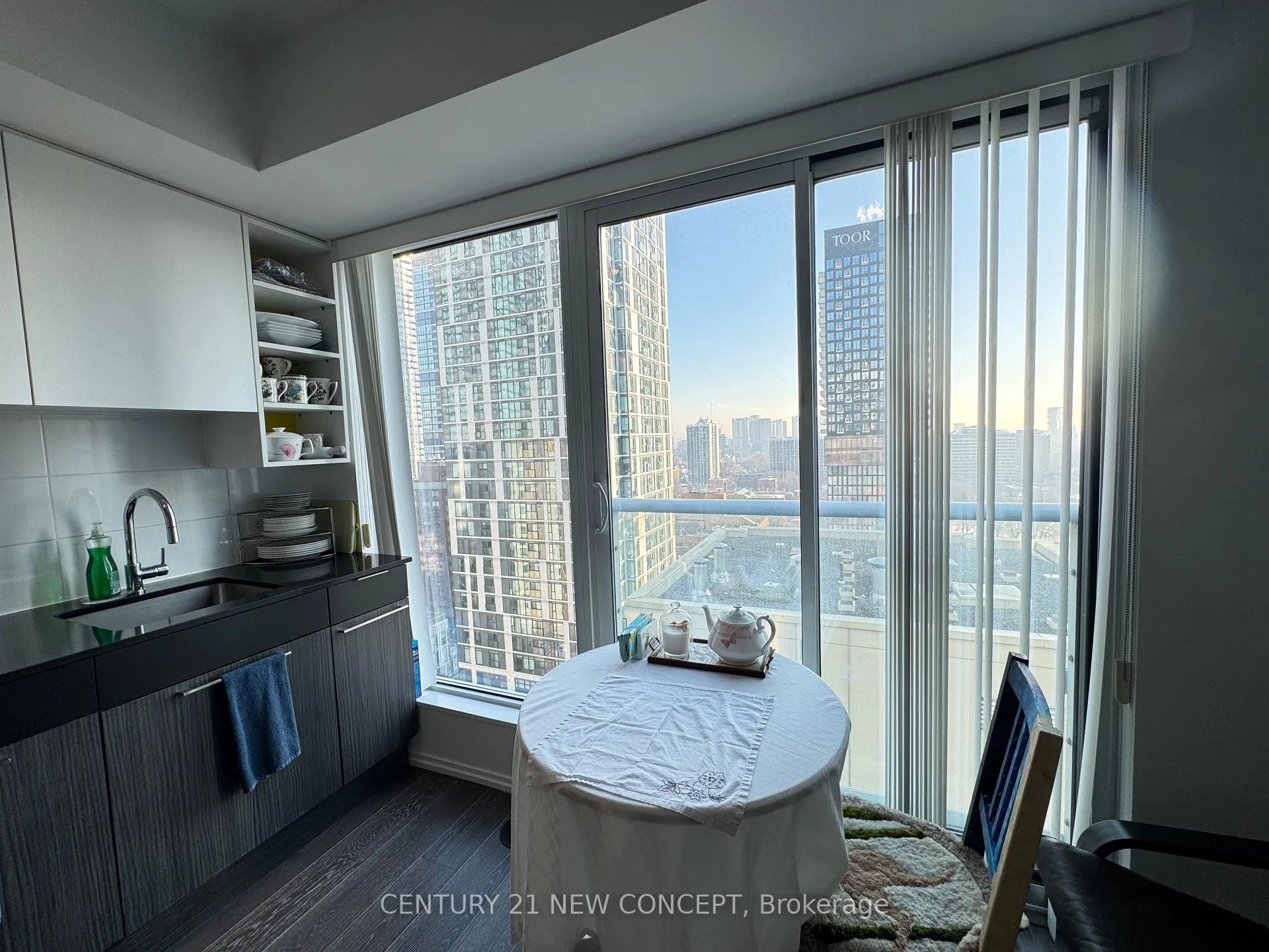 Photo 8 of Unit 1911, 68 Shuter Street, Toronto, Church-Yonge Corridor — HOMEH
