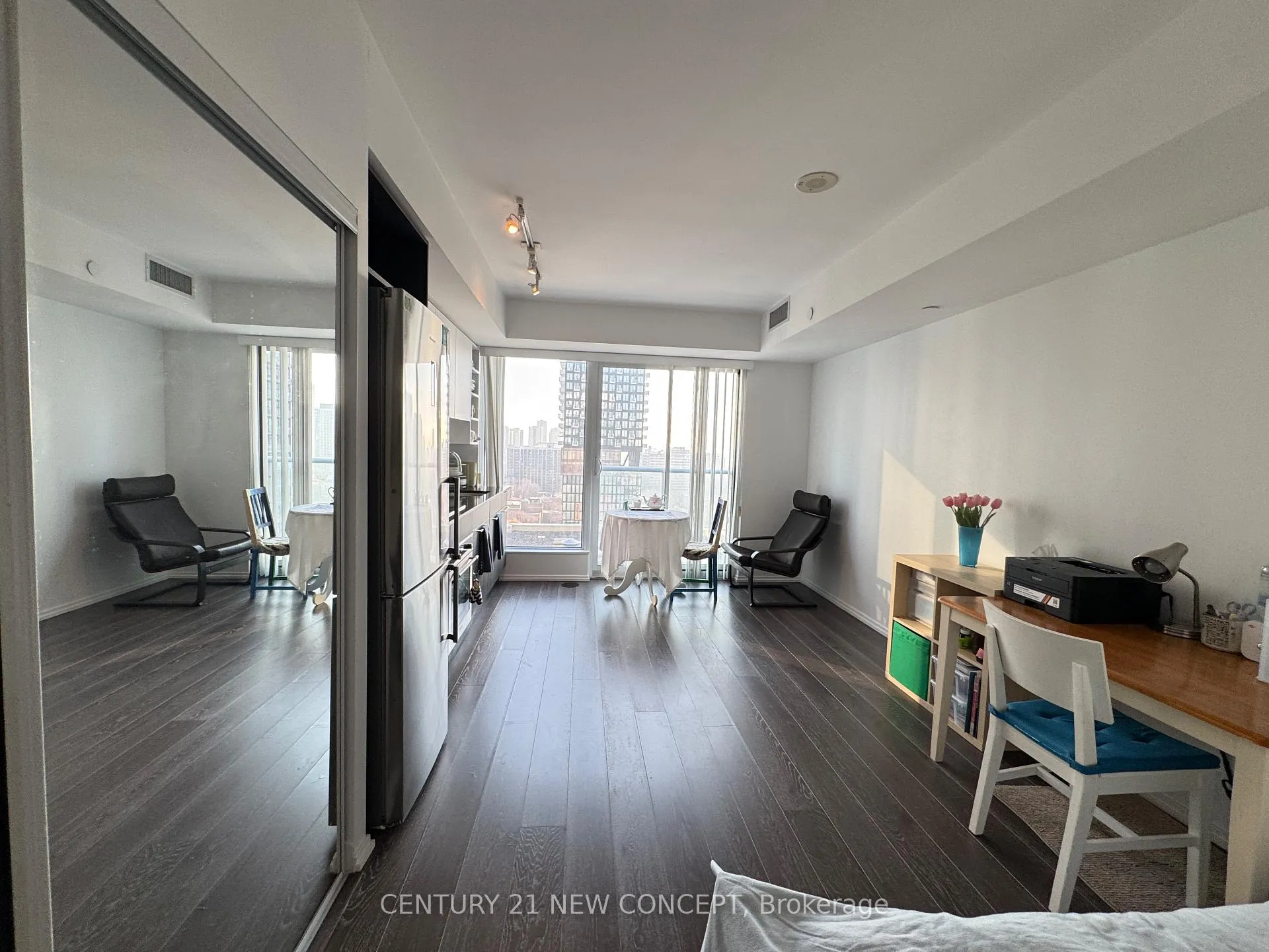 Photo 15 of Unit 1911, 68 Shuter Street, Toronto, Church-Yonge Corridor — HOMEH