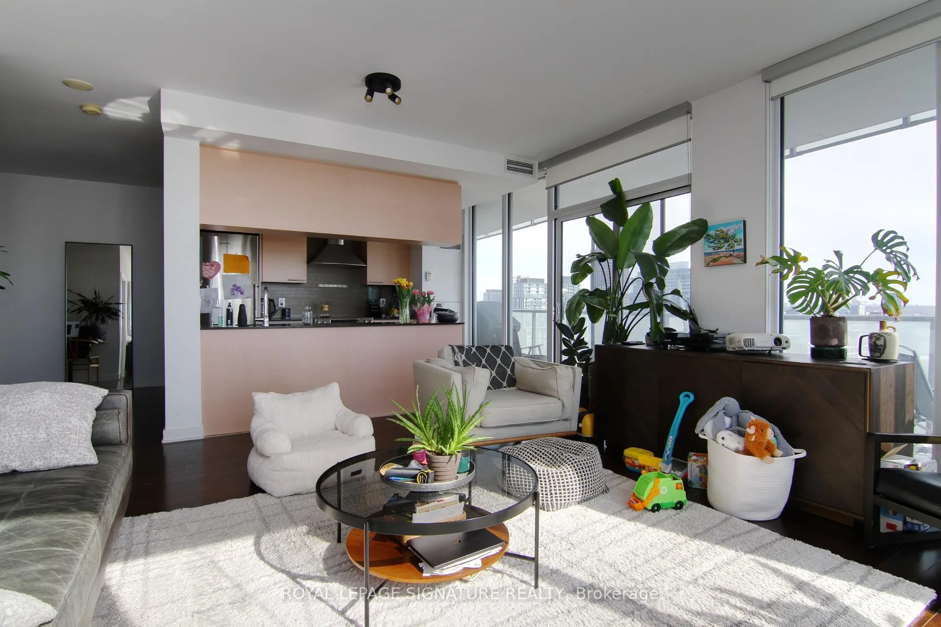 Photo 4 of Unit 2110, 1 Market Street, Toronto, Waterfront Communities — HOMEH