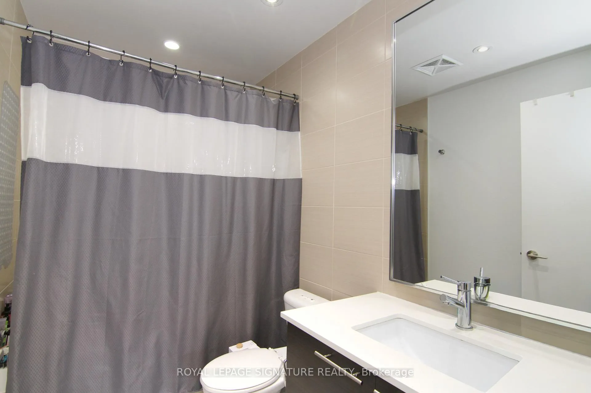 Photo 9 of Unit 2110, 1 Market Street, Toronto, Waterfront Communities — HOMEH
