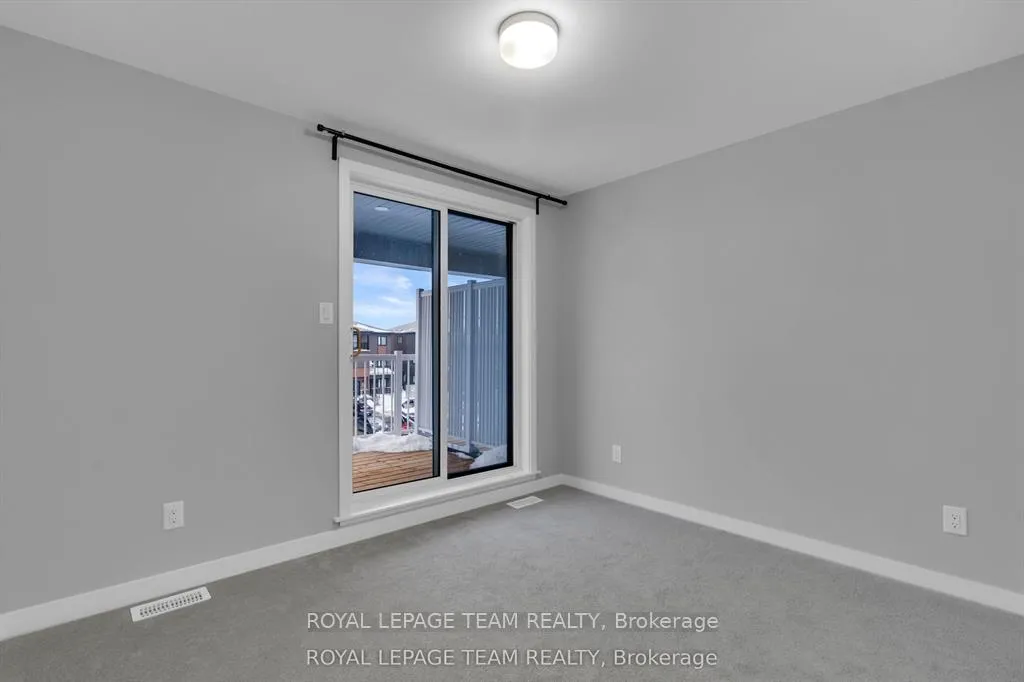 Photo 19 of 1004 Parnian Private, Ottawa, Barrhaven - Half Moon Bay — HOMEH
