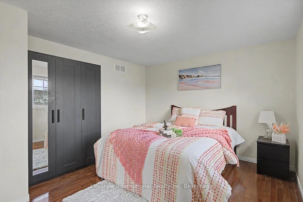 Photo 26 of 56 Raspberry Lane, Guelph, Grange Road — HOMEH