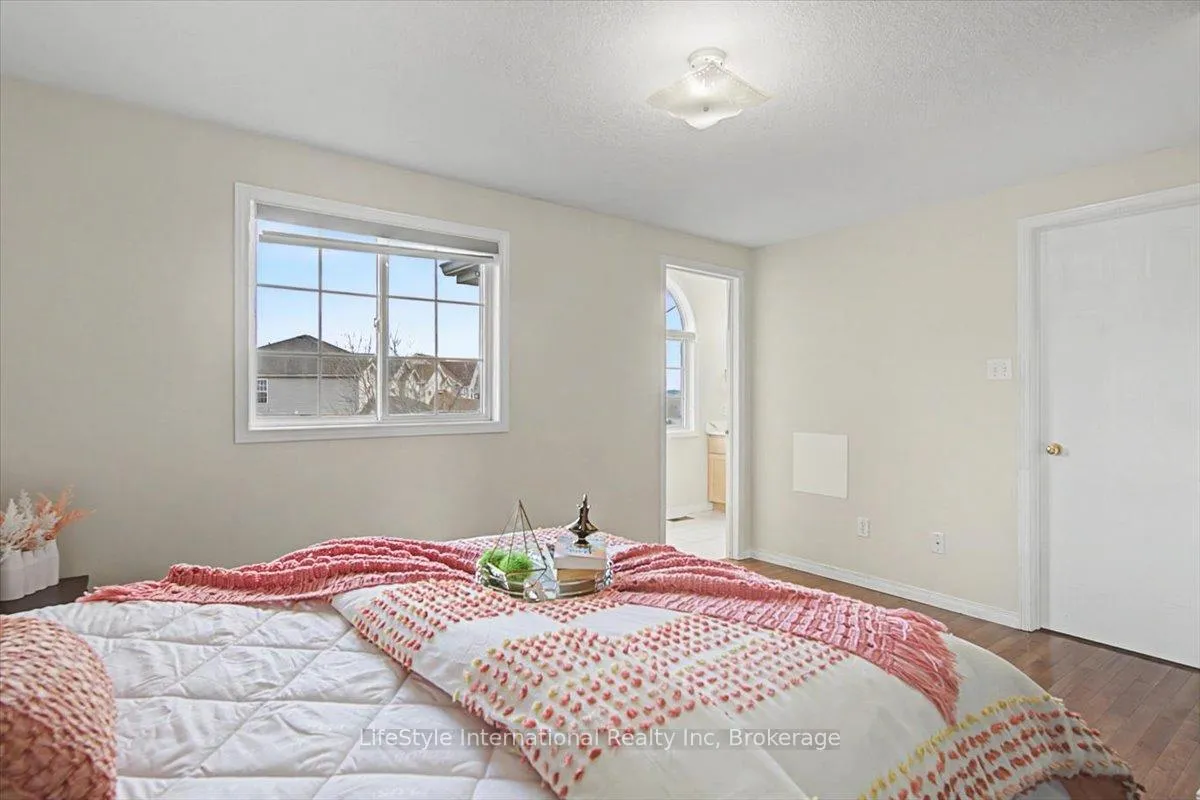 Photo 27 of 56 Raspberry Lane, Guelph, Grange Road — HOMEH