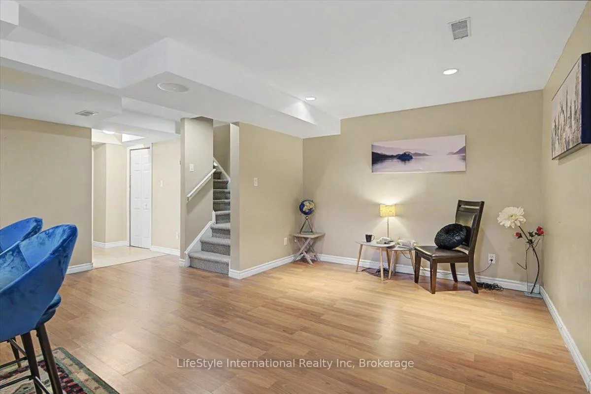 Photo 31 of 56 Raspberry Lane, Guelph, Grange Road — HOMEH