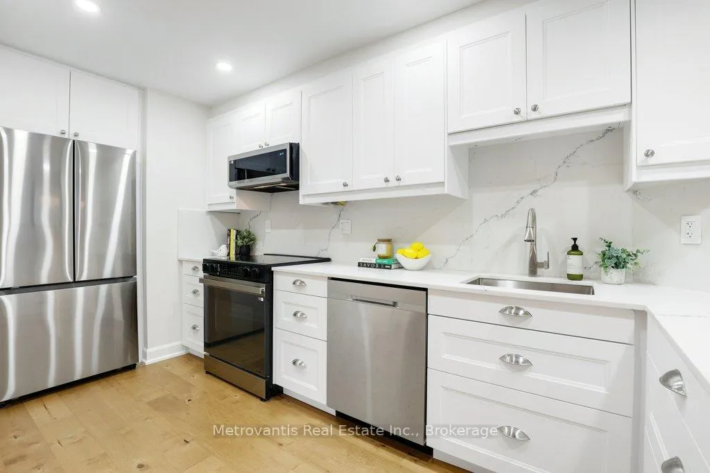 Photo 5 of Unit 708, 470 Laurier Avenue W, Ottawa, Ottawa Centre — HOMEH
