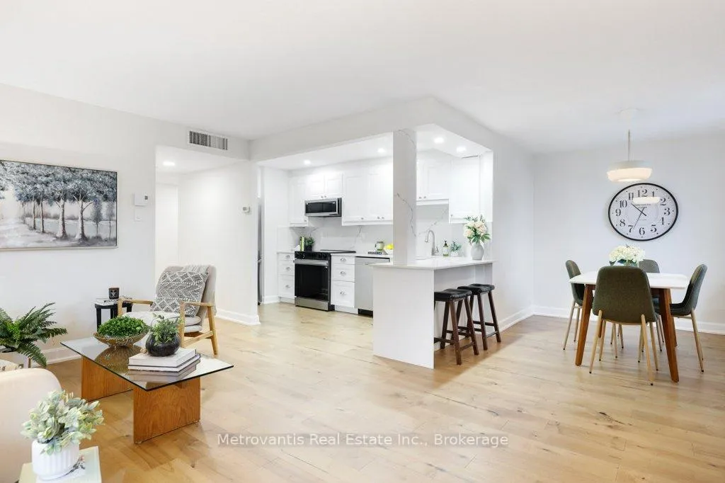 Photo 10 of Unit 708, 470 Laurier Avenue W, Ottawa, Ottawa Centre — HOMEH