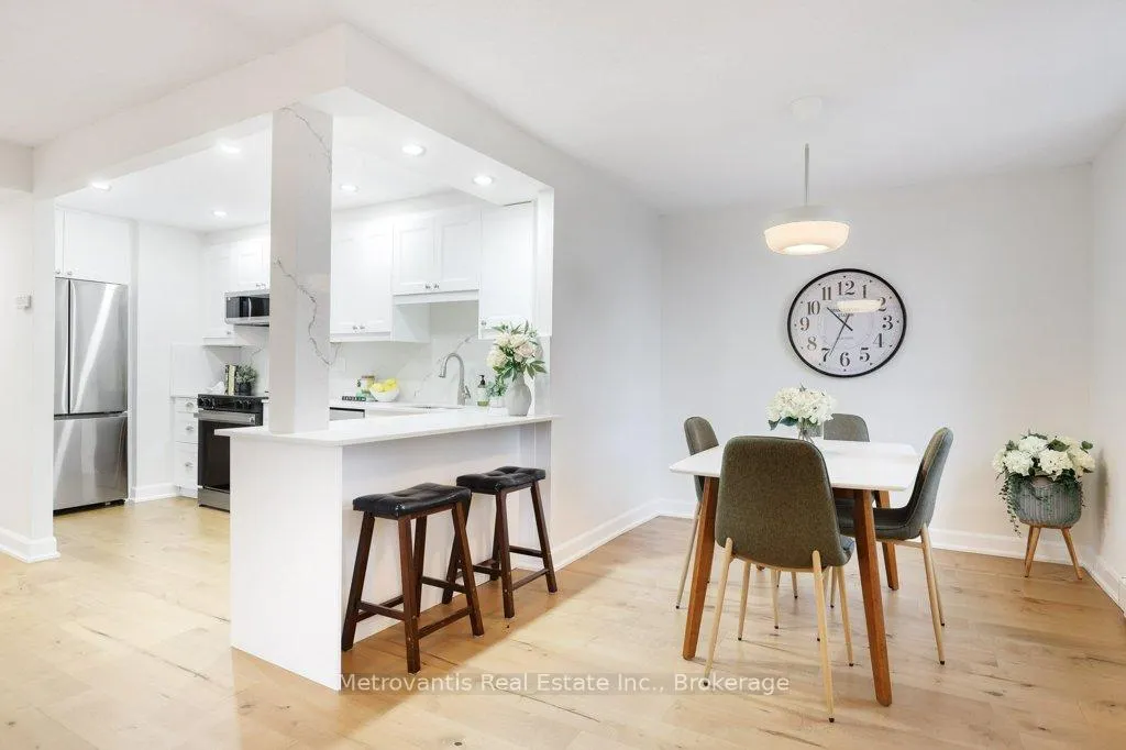 Photo 12 of Unit 708, 470 Laurier Avenue W, Ottawa, Ottawa Centre — HOMEH
