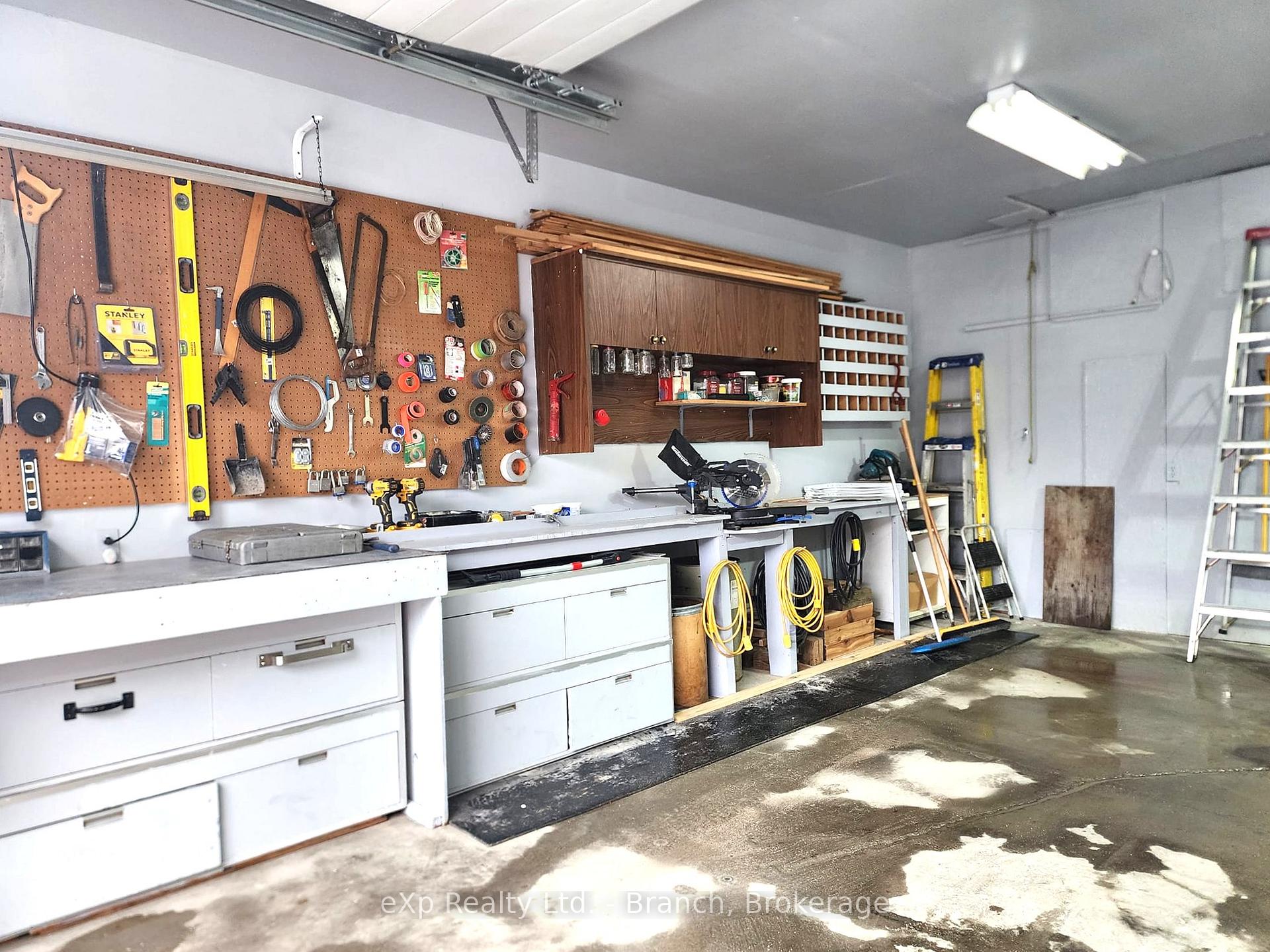 Photo 37 of 1158 Fantham Road, Kapuskasing — HOMEH