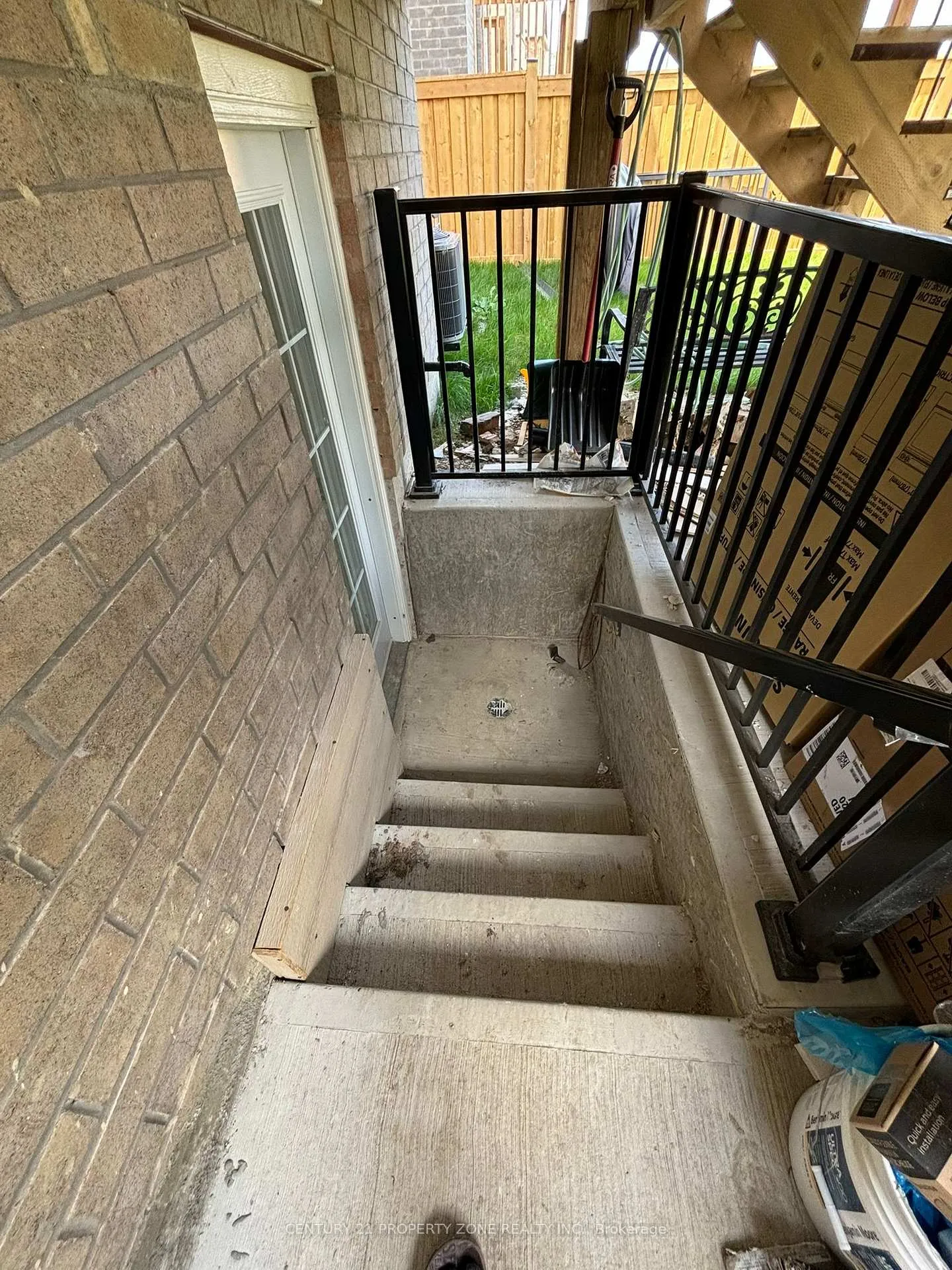 Photo 1 of 61 Hawtrey Road, Brampton, Northwest Brampton — HOMEH
