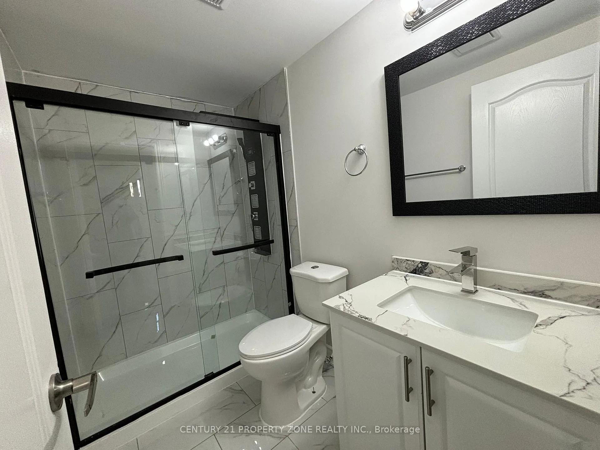 Photo 5 of 61 Hawtrey Road, Brampton, Northwest Brampton — HOMEH