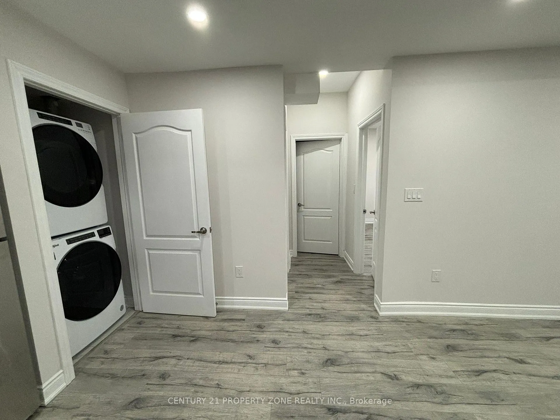 Photo 6 of 61 Hawtrey Road, Brampton, Northwest Brampton — HOMEH