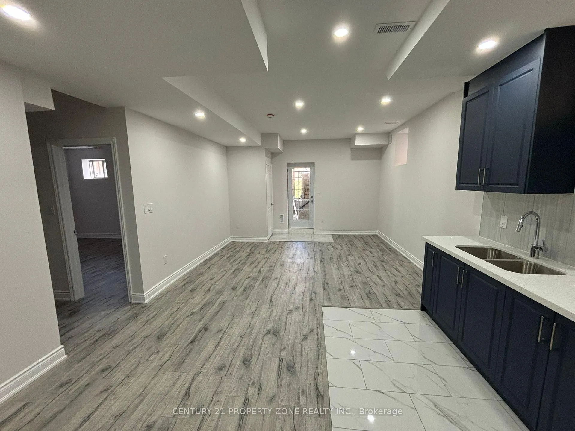 Photo 10 of 61 Hawtrey Road, Brampton, Northwest Brampton — HOMEH