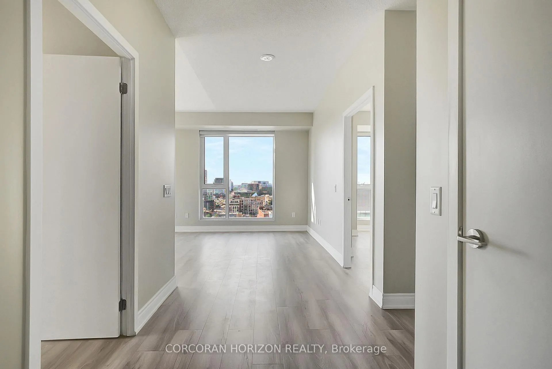 Photo 11 of Unit 1409, 55 Duke Street W, Kitchener — HOMEH