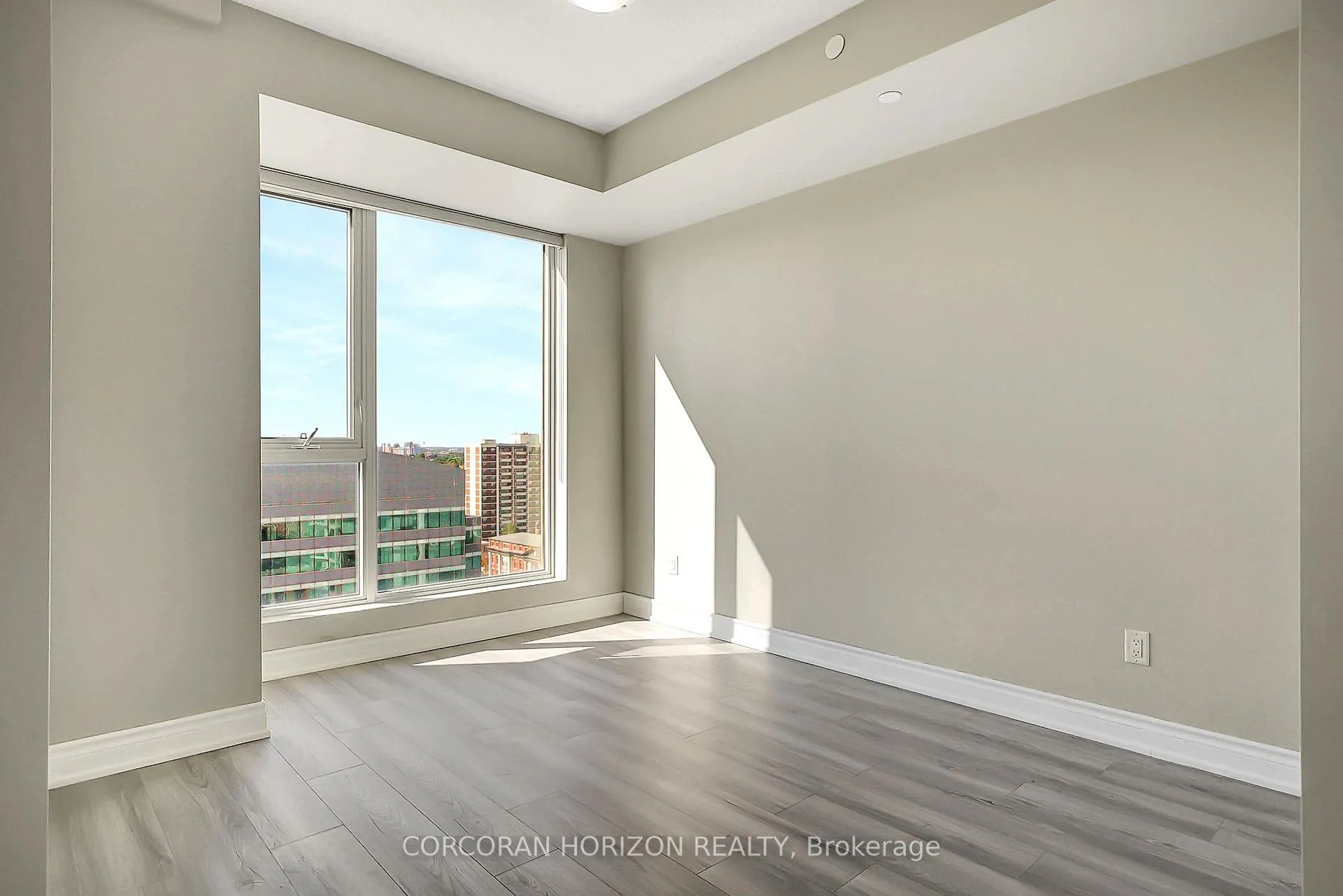 Photo 20 of Unit 1409, 55 Duke Street W, Kitchener — HOMEH