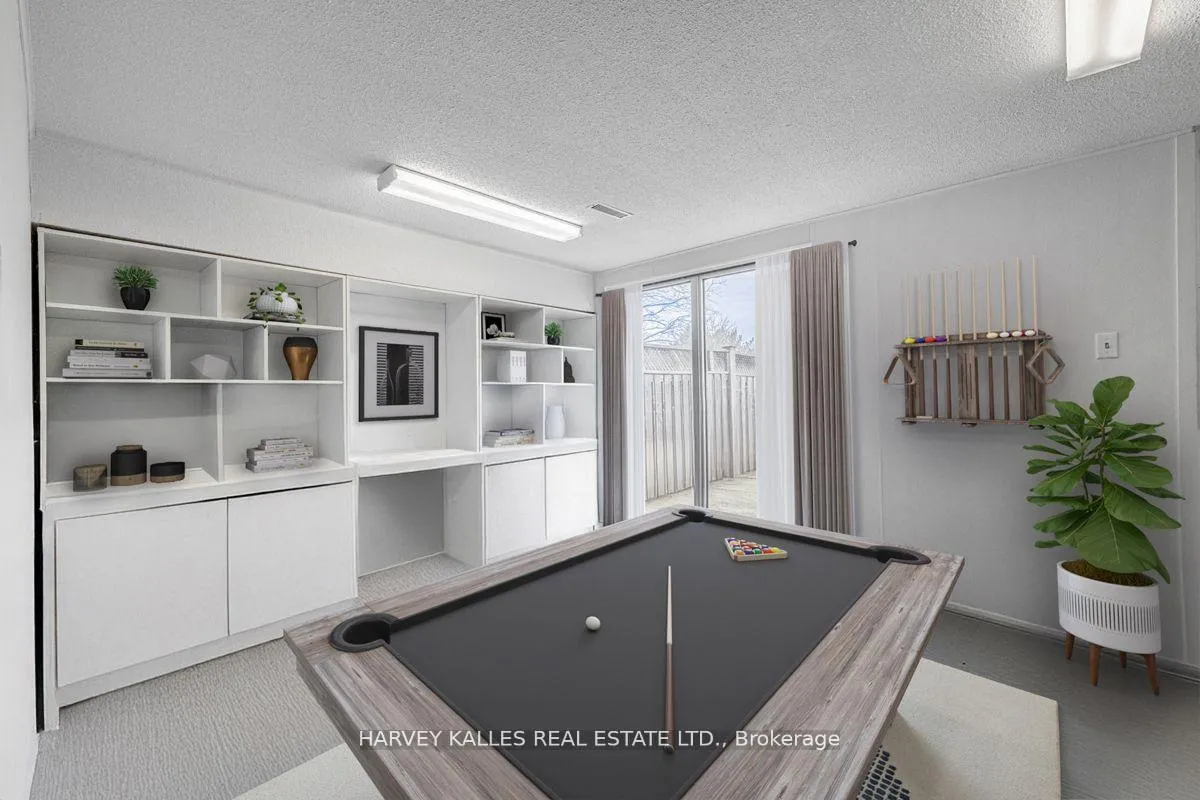 Photo 4 of 82 Poplar Crescent, Aurora, Aurora Highlands — HOMEH