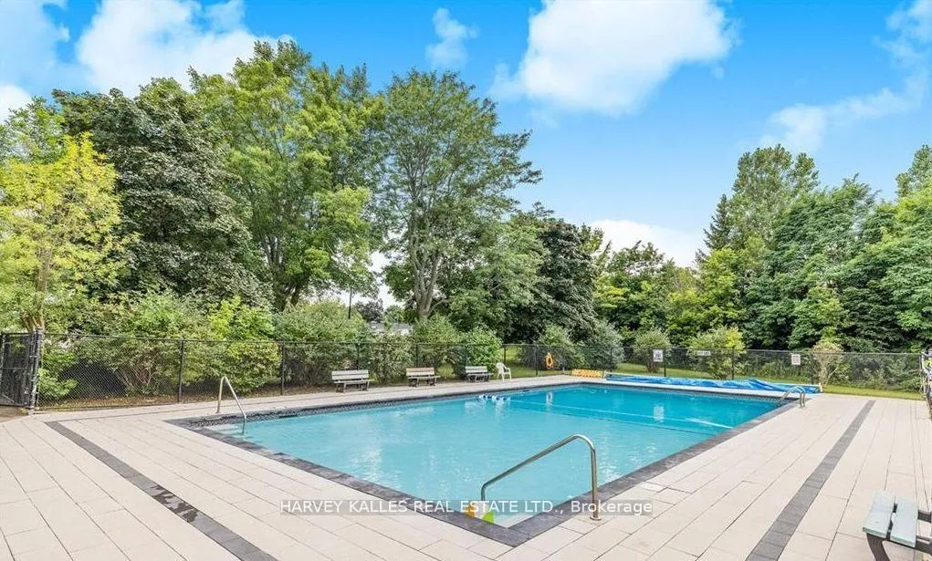 Photo 13 of 82 Poplar Crescent, Aurora, Aurora Highlands — HOMEH