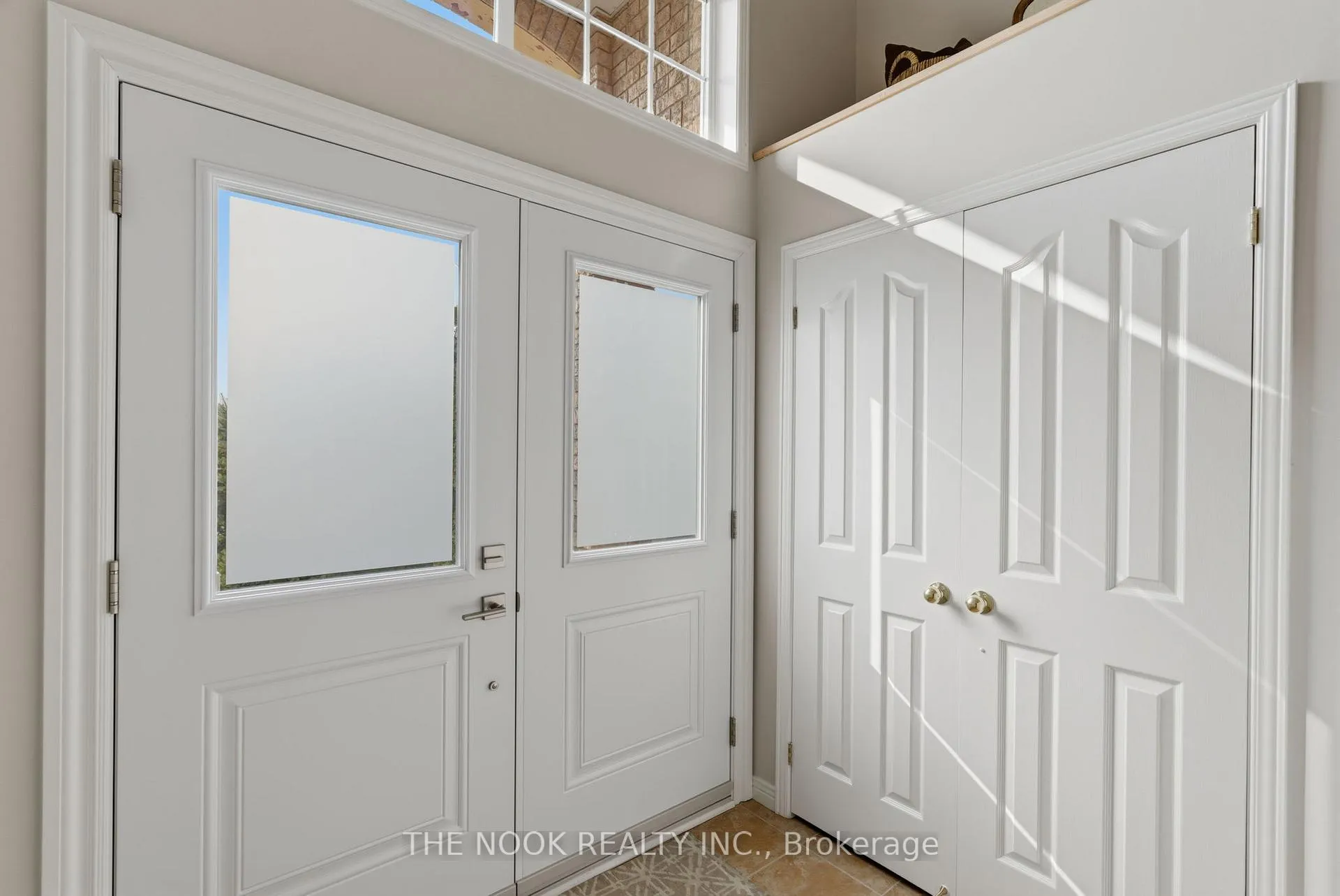 Photo 4 of 1461 Greenvalley Trail, Oshawa, Taunton — HOMEH