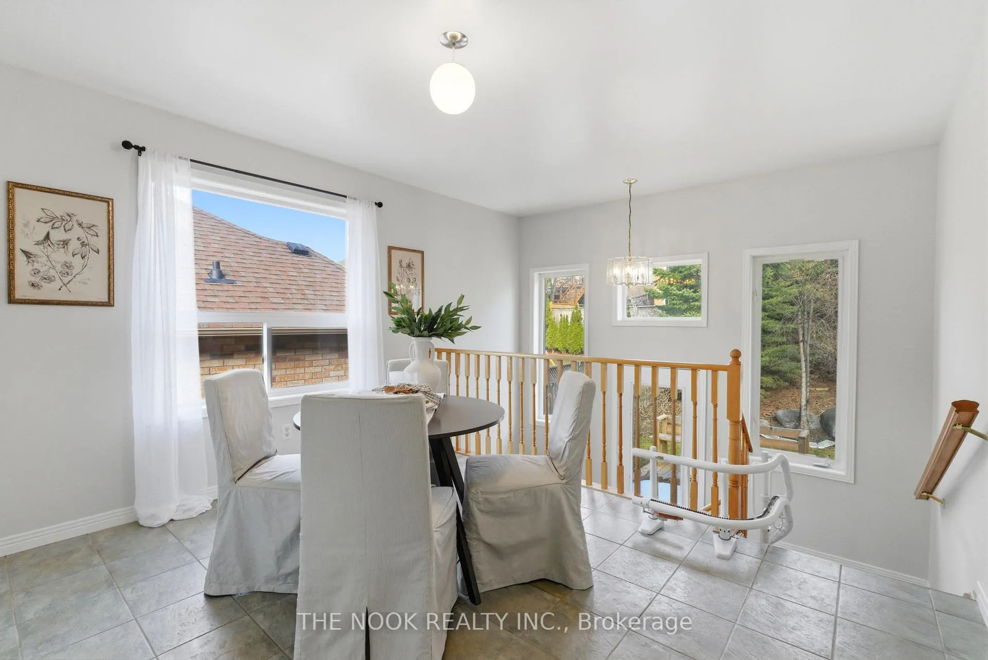 Photo 13 of 1461 Greenvalley Trail, Oshawa, Taunton — HOMEH