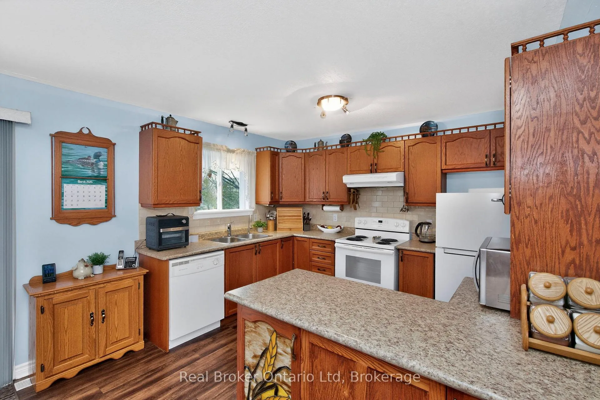 Photo 11 of 202 Ouida Street, Tay, Waubaushene — HOMEH