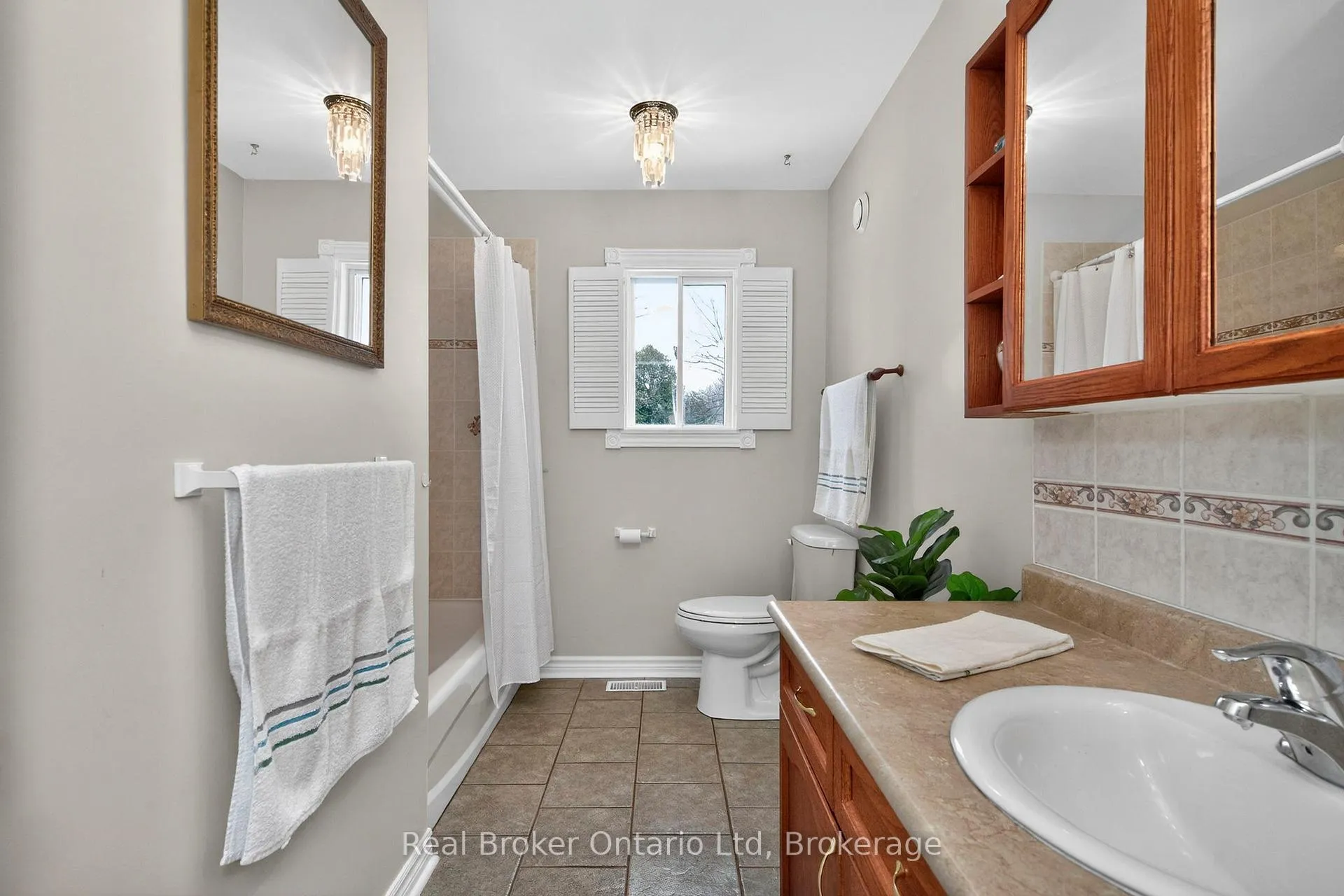 Photo 17 of 202 Ouida Street, Tay, Waubaushene — HOMEH