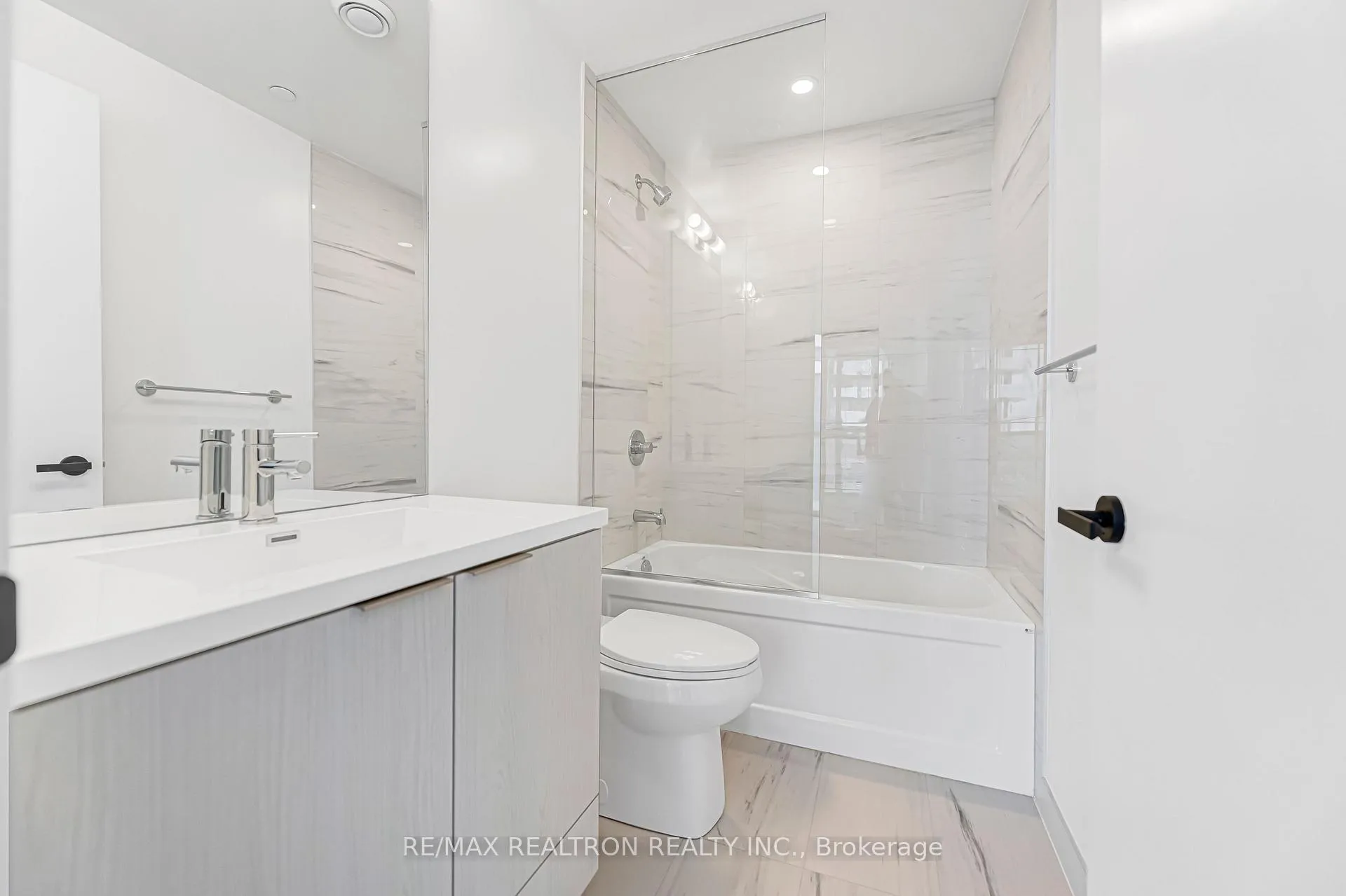 Photo 29 of Unit 5501, 8 Interchange Way, Vaughan, Vaughan Corporate Centre — HOMEH