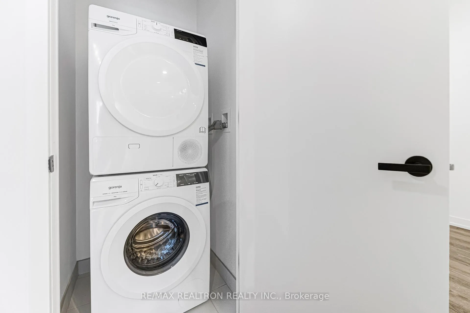 Photo 30 of Unit 5501, 8 Interchange Way, Vaughan, Vaughan Corporate Centre — HOMEH