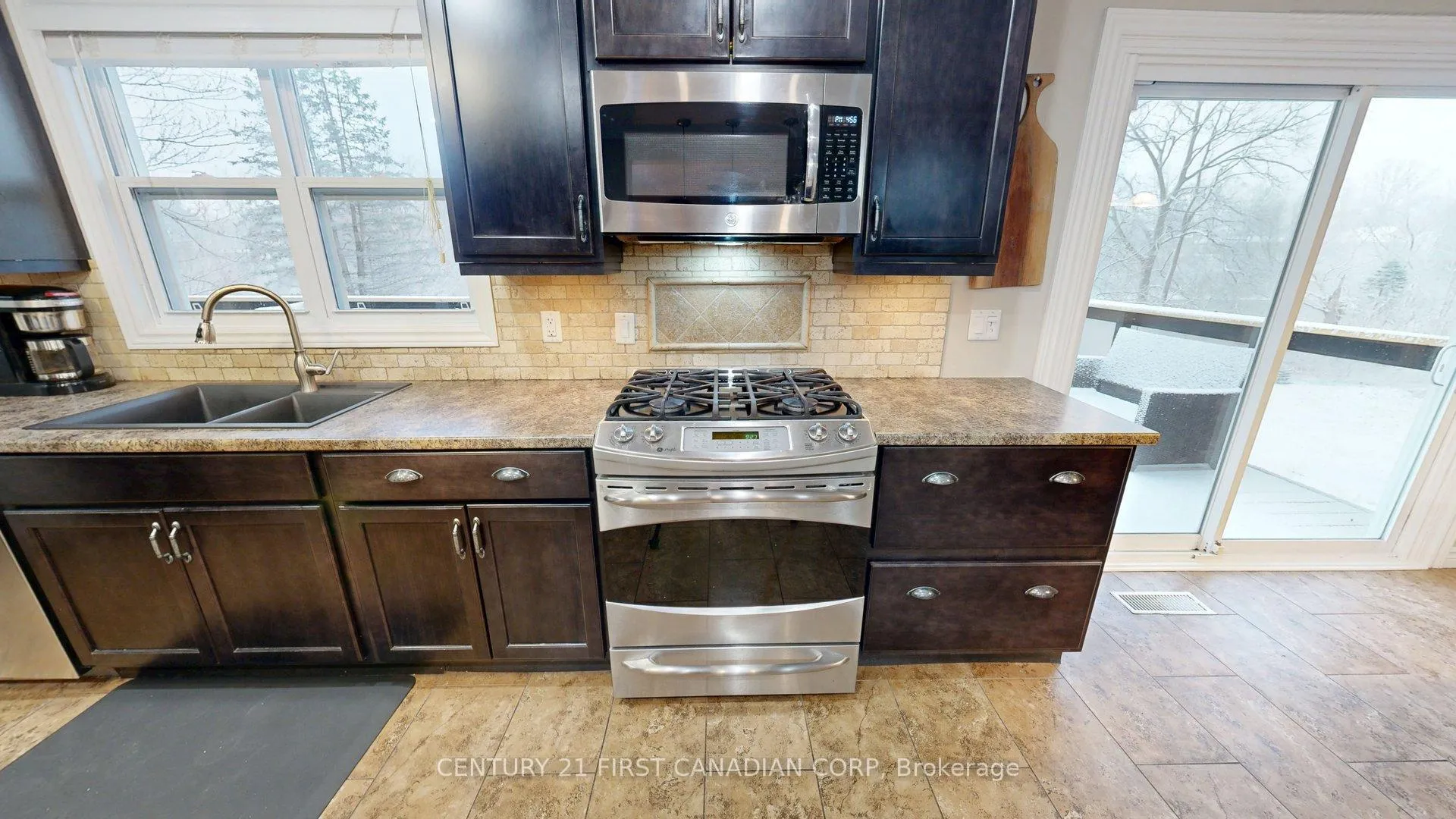 Photo 16 of 4379 Catherine Street, Thames Centre, Rural Thames Centre — HOMEH