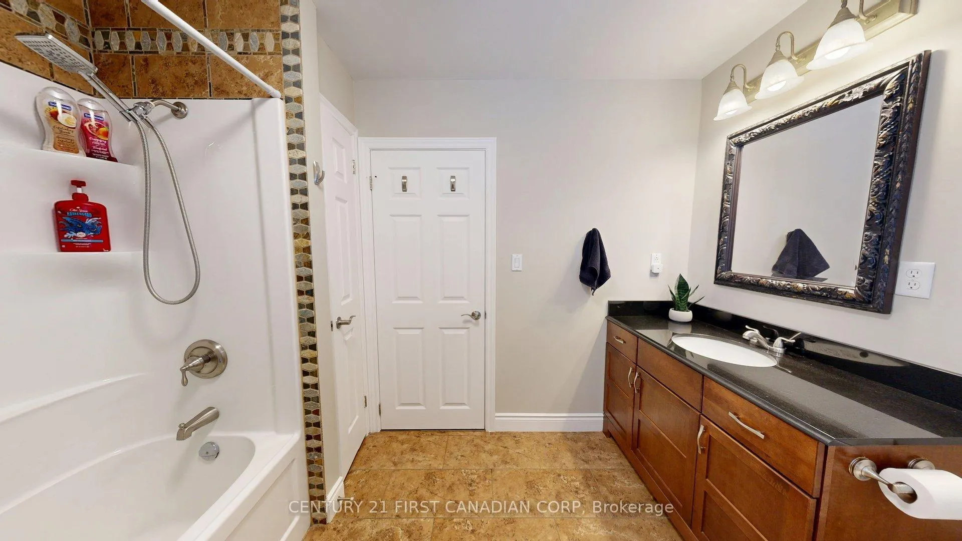 Photo 19 of 4379 Catherine Street, Thames Centre, Rural Thames Centre — HOMEH