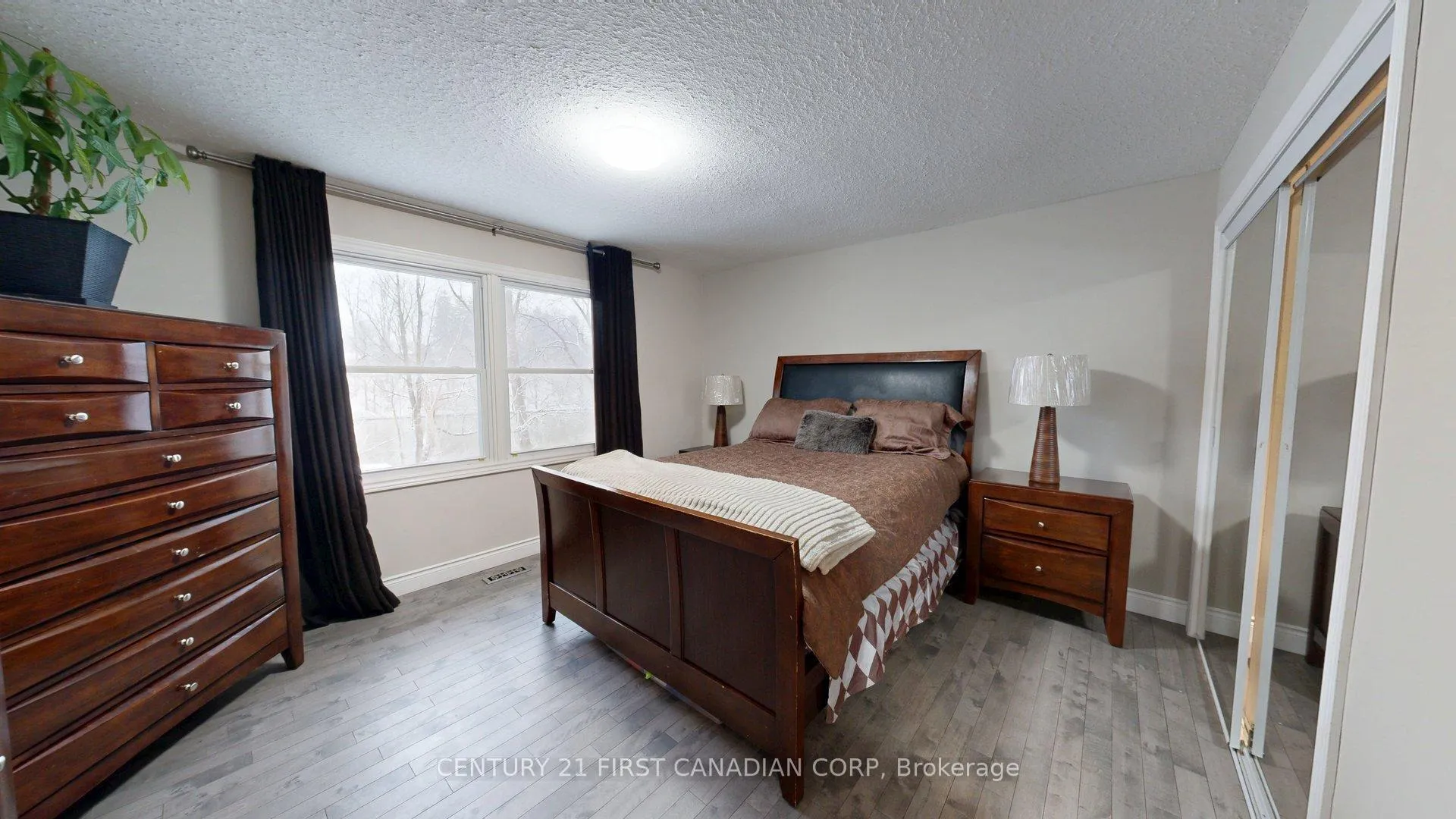 Photo 20 of 4379 Catherine Street, Thames Centre, Rural Thames Centre — HOMEH