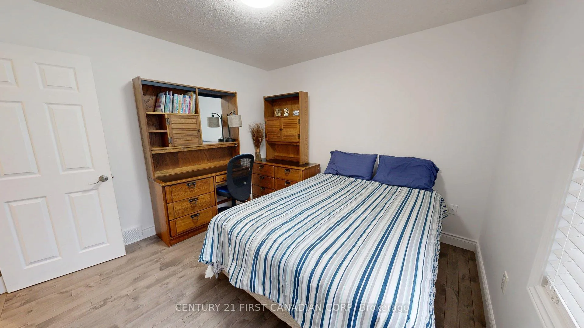 Photo 21 of 4379 Catherine Street, Thames Centre, Rural Thames Centre — HOMEH