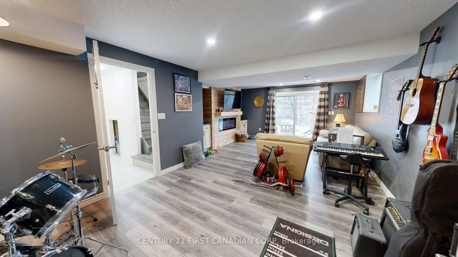 Photo 26 of 4379 Catherine Street, Thames Centre, Rural Thames Centre — HOMEH