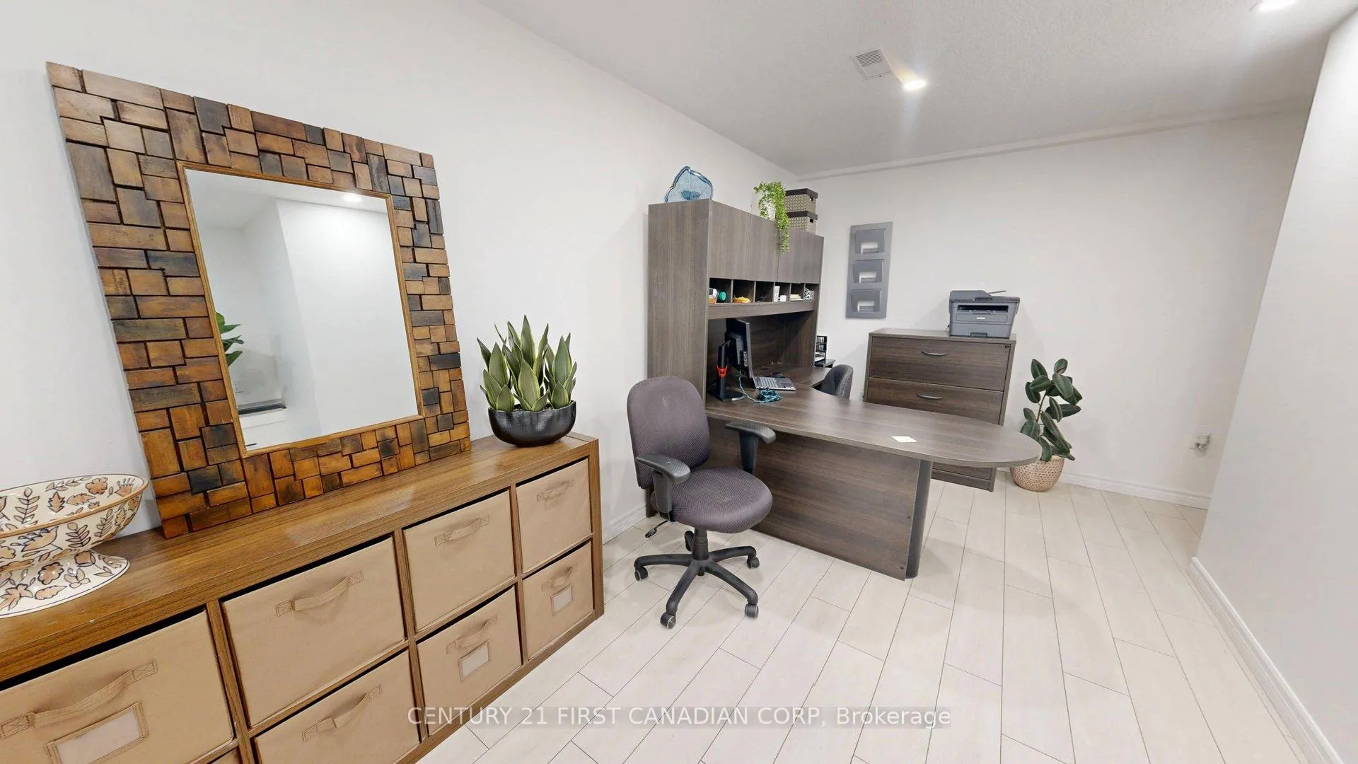 Photo 33 of 4379 Catherine Street, Thames Centre, Rural Thames Centre — HOMEH