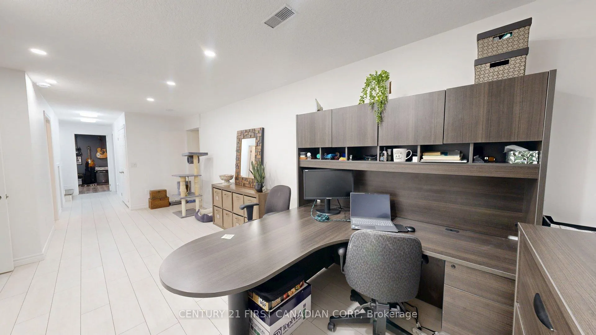 Photo 36 of 4379 Catherine Street, Thames Centre, Rural Thames Centre — HOMEH