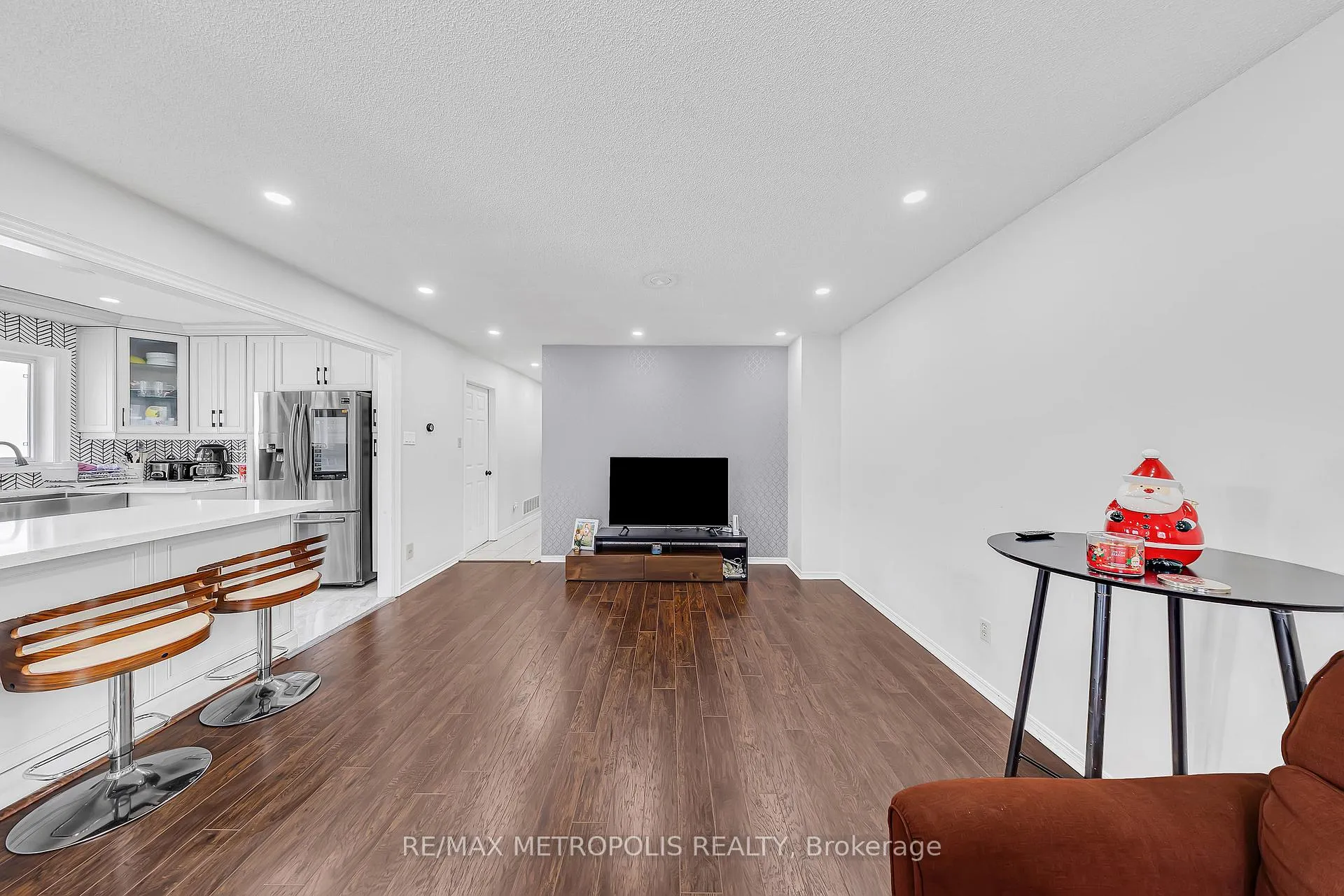Photo 7 of Unit MAIN, 897 Liverpool Road, Pickering, Bay Ridges — HOMEH