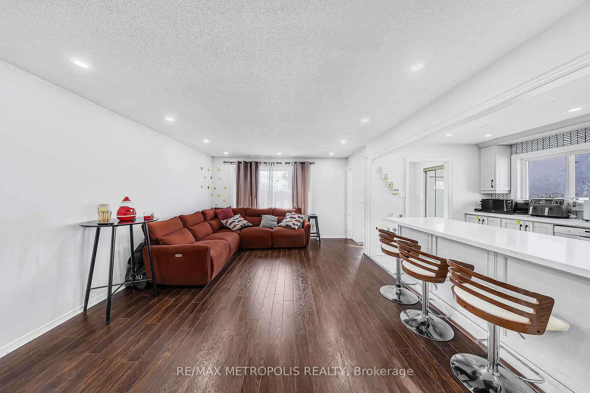 Photo 15 of Unit MAIN, 897 Liverpool Road, Pickering, Bay Ridges — HOMEH