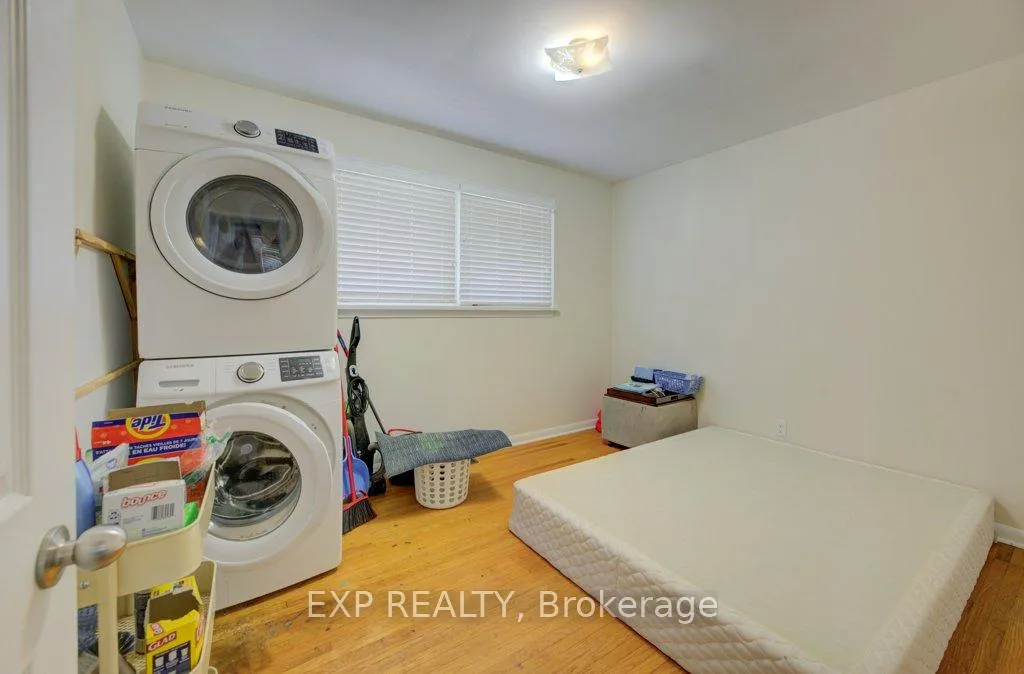 Photo 8 of 8568 Champlain Drive, Niagara Falls, Chippawa — HOMEH