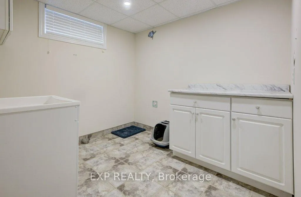 Photo 15 of 8568 Champlain Drive, Niagara Falls, Chippawa — HOMEH