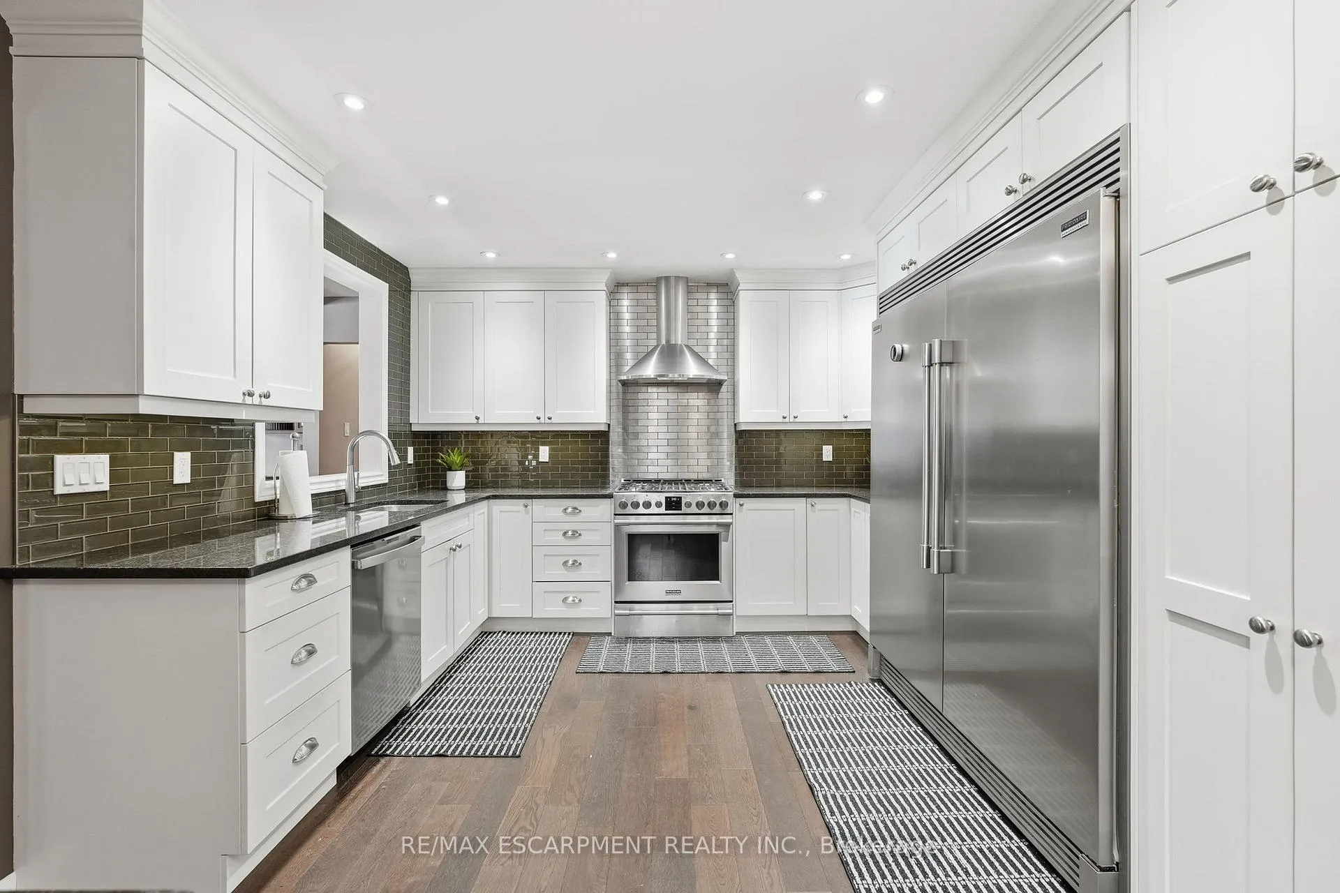 Photo 10 of 2036 Mountainside Drive, Burlington, Mountainside — HOMEH