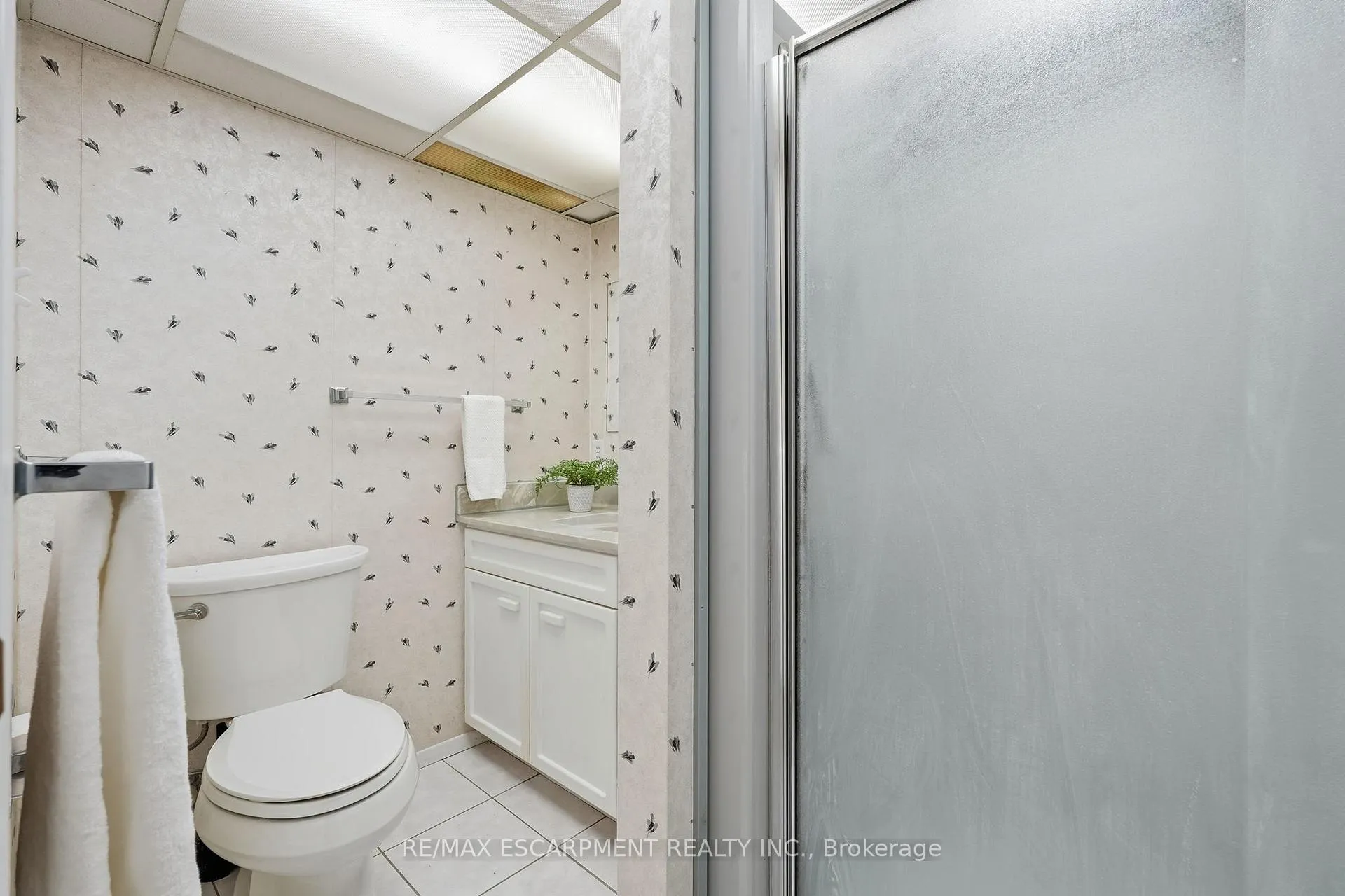 Photo 38 of 2036 Mountainside Drive, Burlington, Mountainside — HOMEH