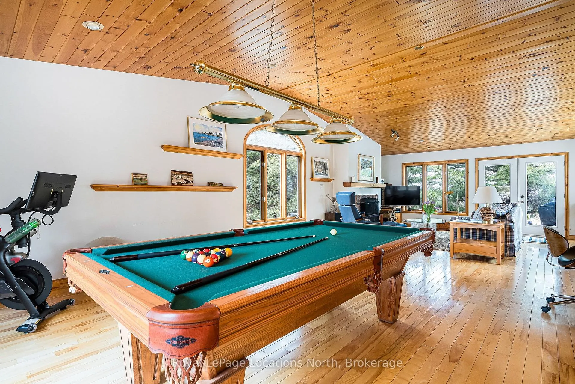 Photo 7 of 26 Oslerview Drive, Clearview, Rural Clearview — HOMEH