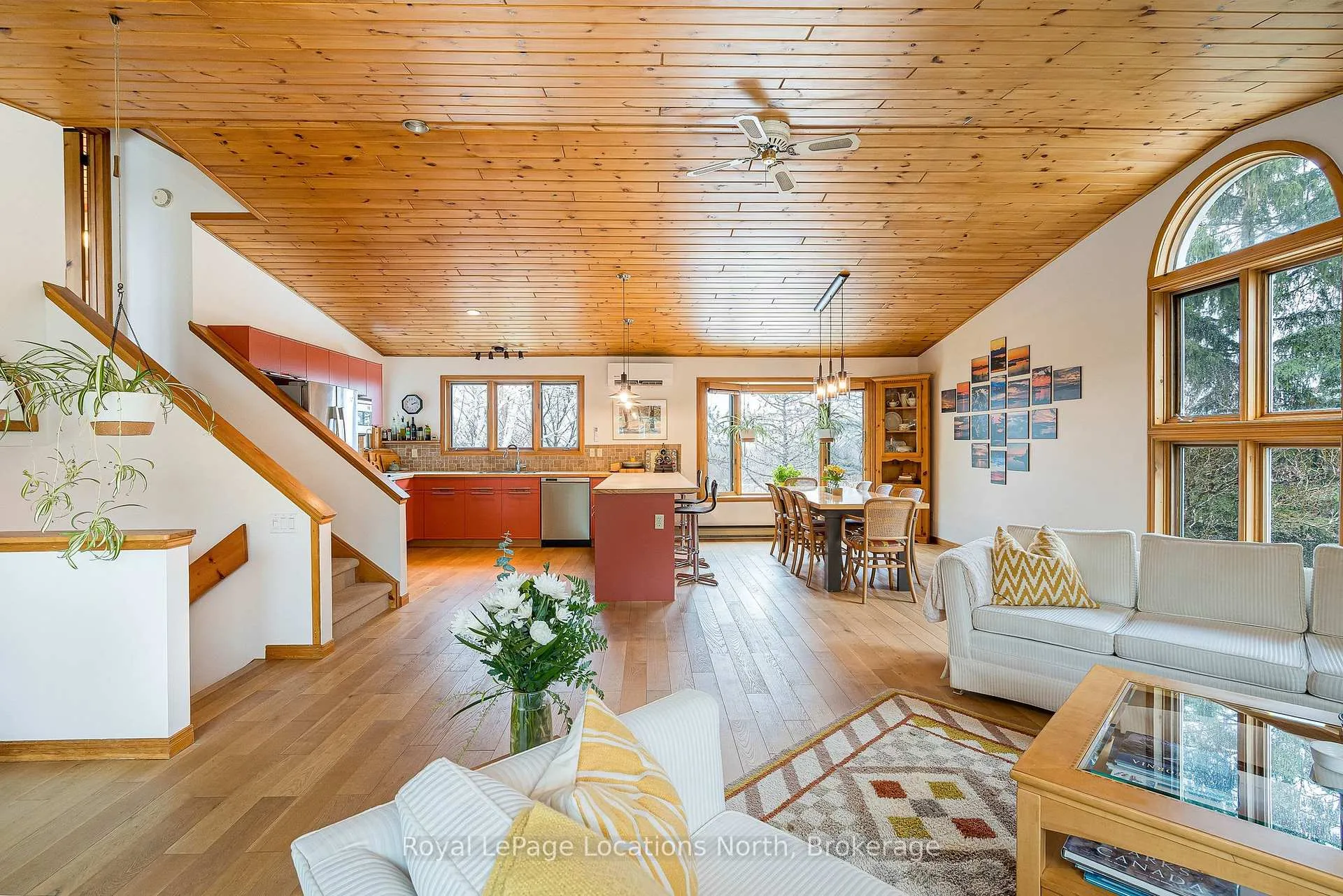 Photo 14 of 26 Oslerview Drive, Clearview, Rural Clearview — HOMEH