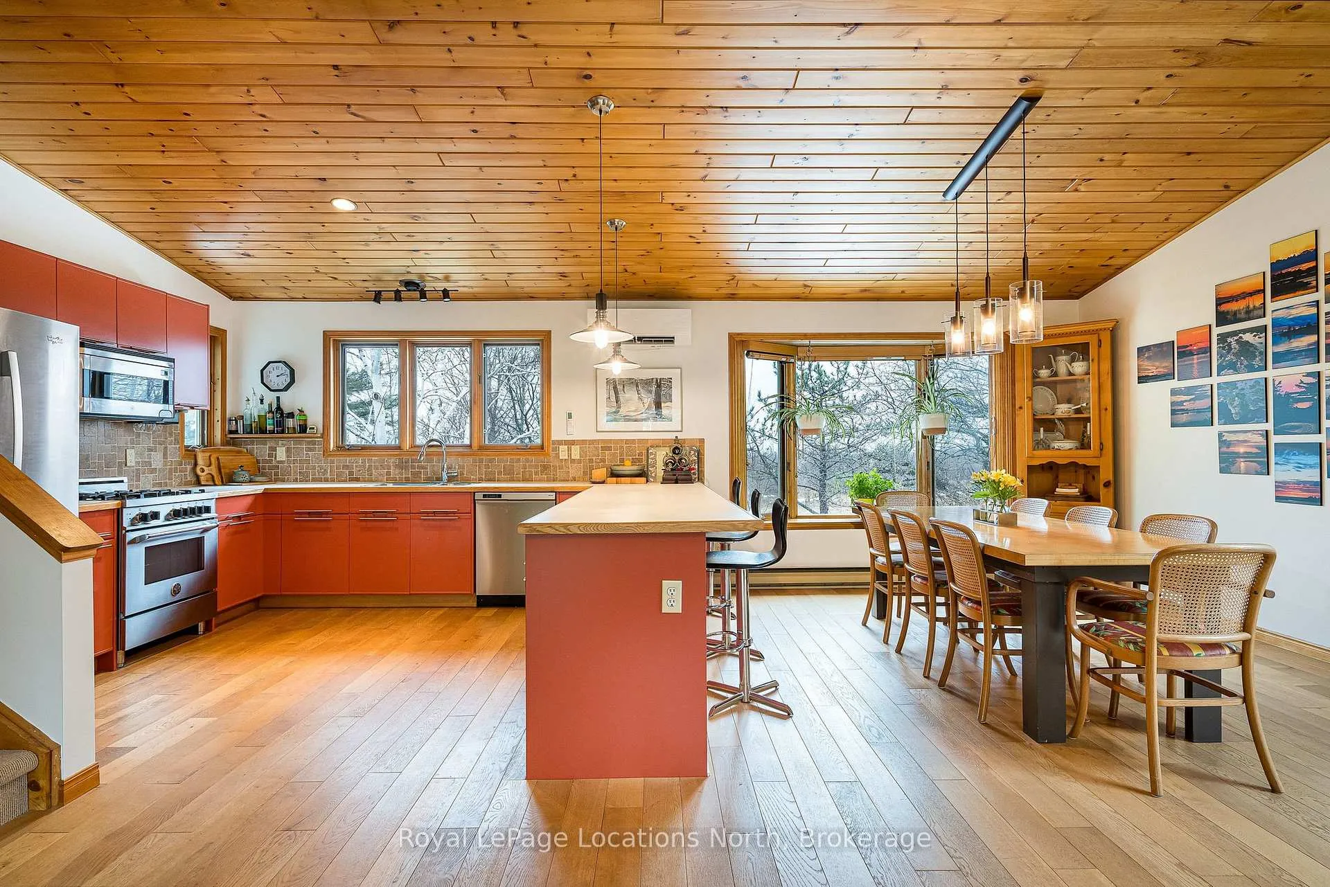 Photo 15 of 26 Oslerview Drive, Clearview, Rural Clearview — HOMEH