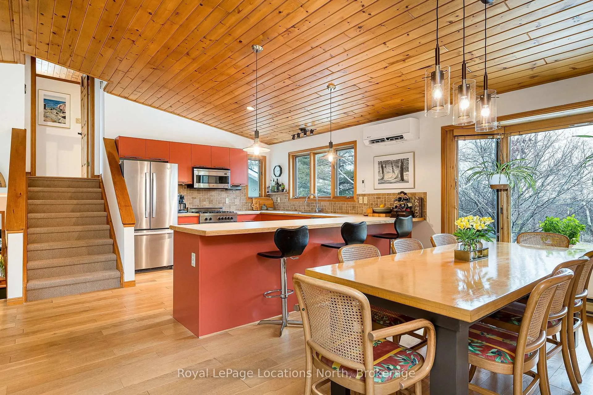Photo 17 of 26 Oslerview Drive, Clearview, Rural Clearview — HOMEH