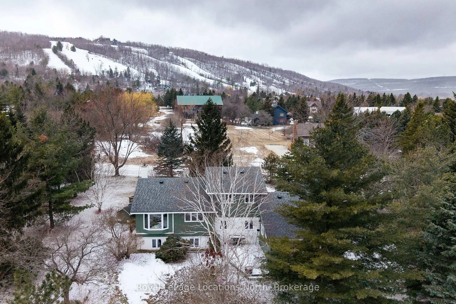 Photo 46 of 26 Oslerview Drive, Clearview, Rural Clearview — HOMEH