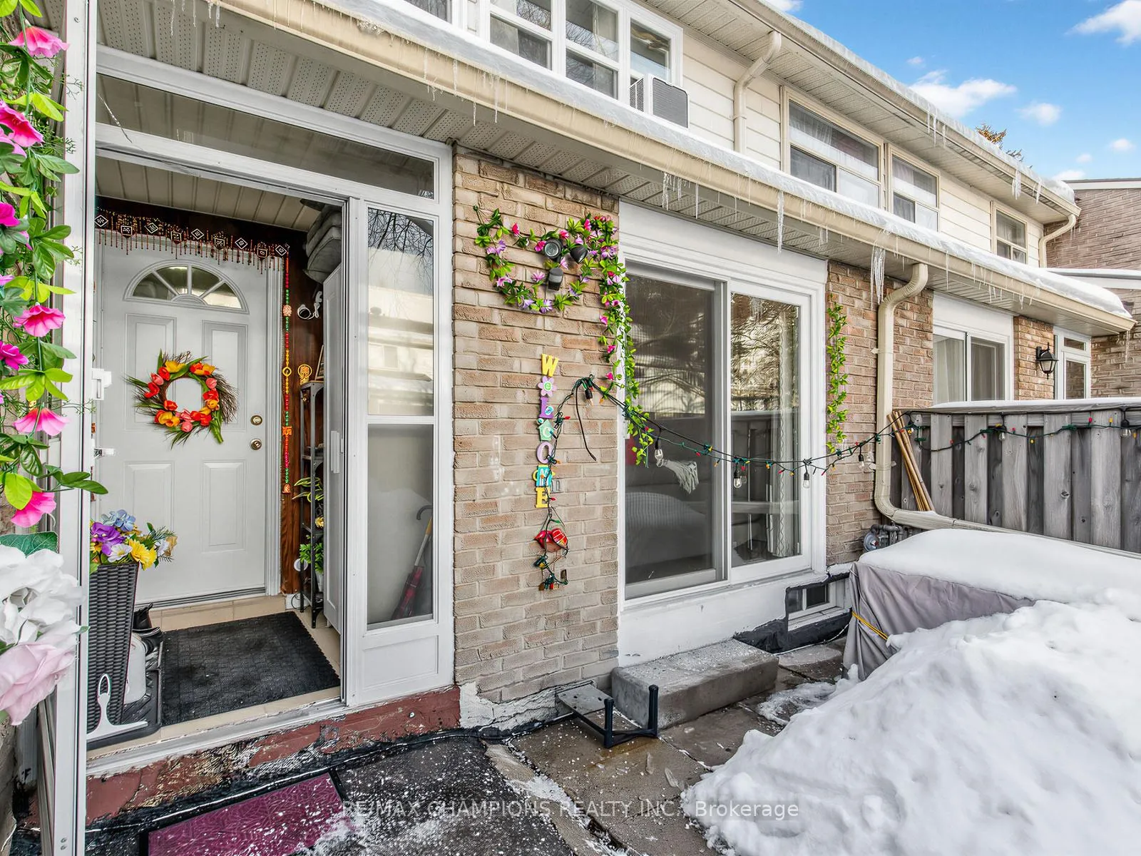 Photo 2 of 8 Cliff Fernway, North York, Don Valley Village — HOMEH
